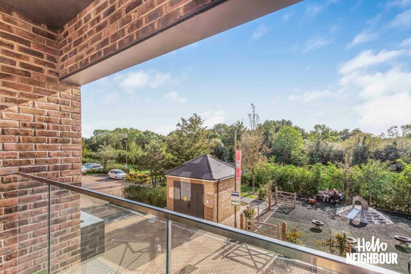 Modern 1 Bedroom Apartment With Parking In Colindale, London Edgware Eksteriør bilde